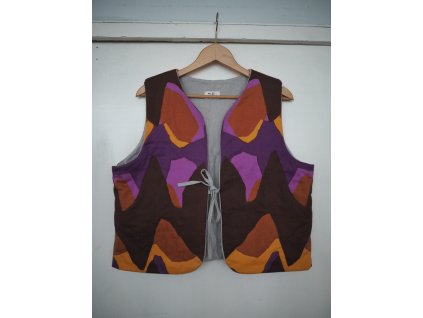 Prošívaná oboustranná vesta motýl