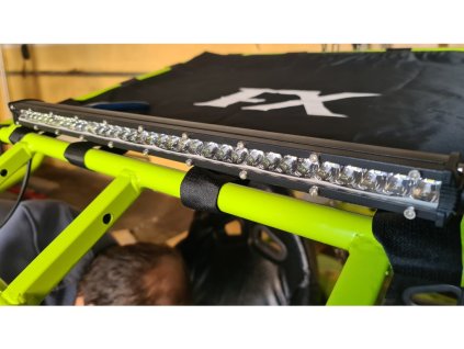 Detail LED rampy na bugine 250, výkonné osvetlenie pre nočnú off-road jazdu