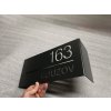 Domovní číslo tabulka lakovaná 13 (Ohyb Na pravé straně od čísla, Velikost 15 x 30 x 10(ohyb) cm  (L))