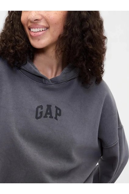 Jednoduchá mikina s kapucí značky GAP, model 429497, barva stanovená výrobcem deep sailor blue