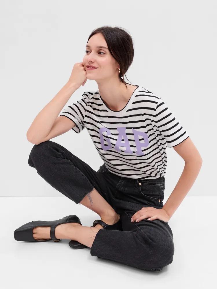 GAP LOGO CLASSIC TEE STRIPE dámské tričko pruhované s krátkým rukávem bílá černá Velikost: XS