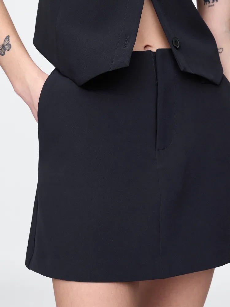 GAP Kraťasová sukně tmavě modrá Velikost: XS