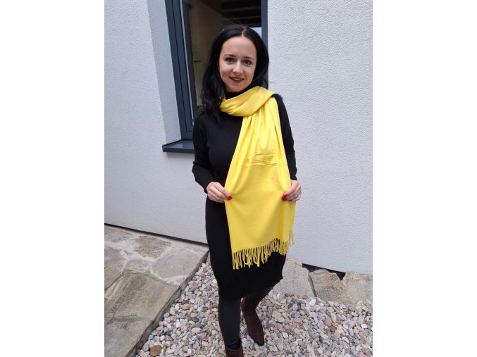 Dlouhá kašmírová šála žlutá