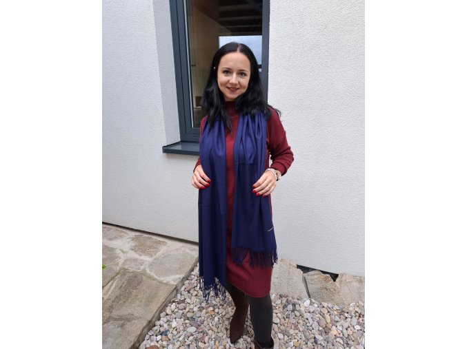 Dlouhá kašmírová šála tmavě modrá