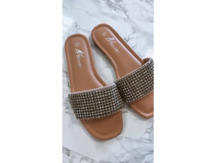 FC928B9F 150F 4FAC AB5E 518B70A4B341