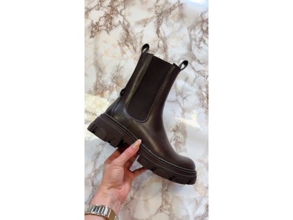 AAEE48F5 F00E 40F7 B063 C3197A1894B3