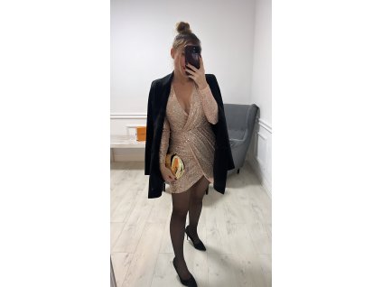 A1AB52B5 5760 4672 8062 ACA6D1298222