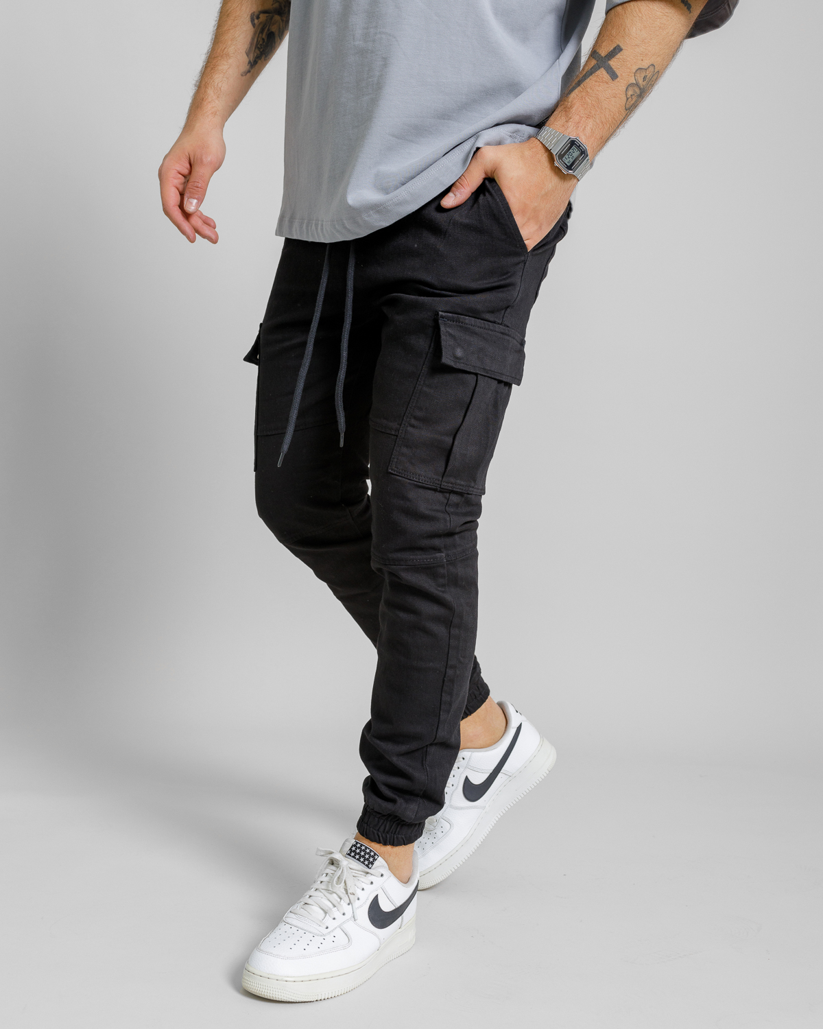 Čierne cargo nohavice BOROUGH Veľkosť: 29