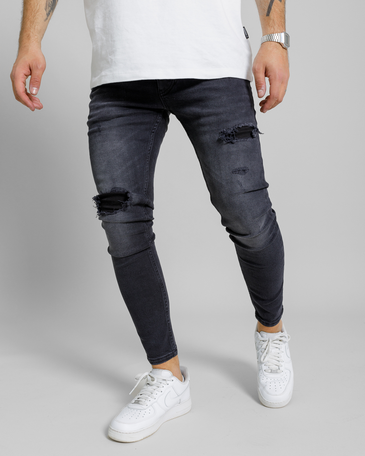 Čierne roztrhané rifle JOLANY Veľkosť: 32