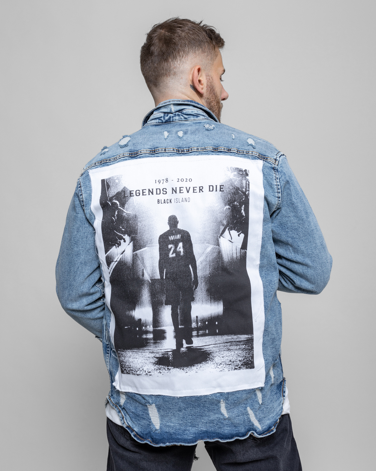 Rifľová bunda There Veľkosť: L