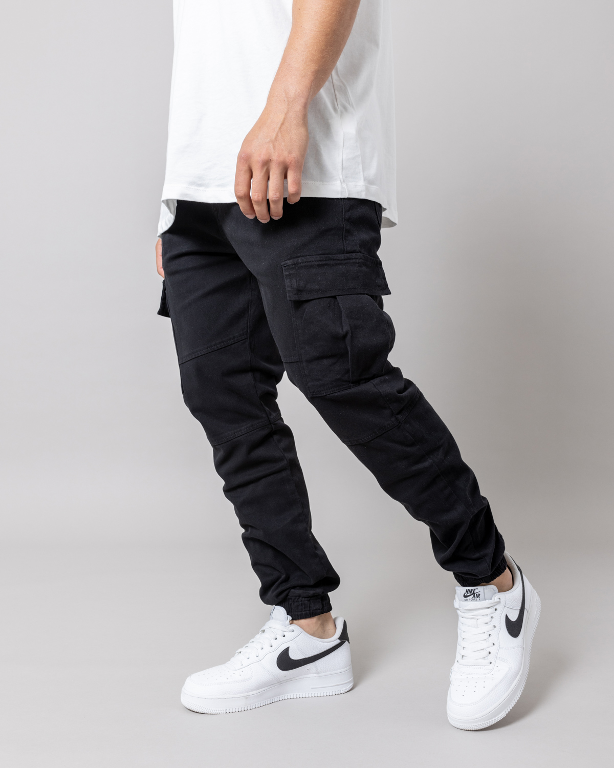 Čierne cargo nohavice STUFIO Veľkosť: 33