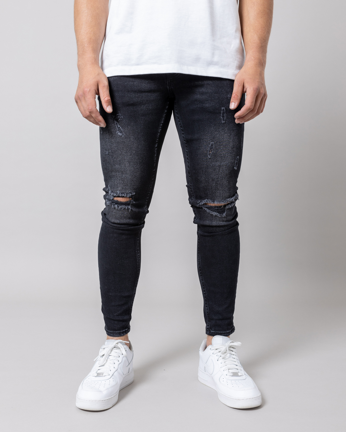 Čierne skinny fit rifle COMER Veľkosť: 34