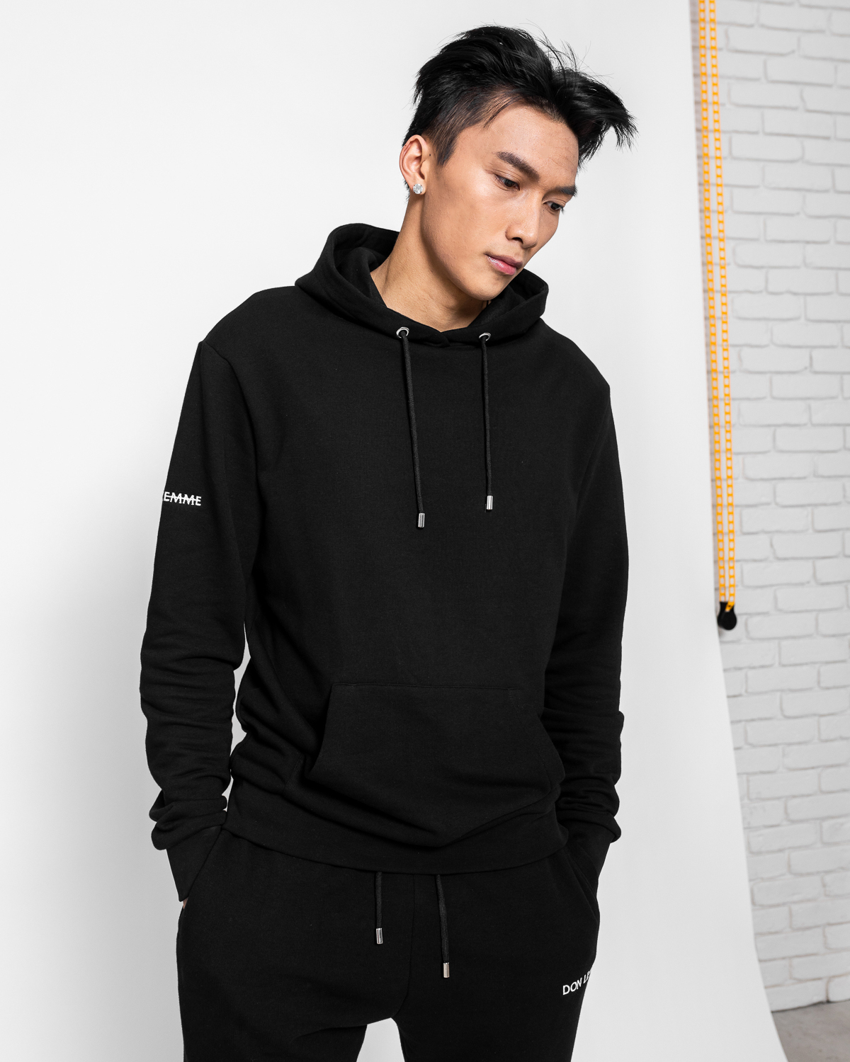 Don Lemme Mikina Essential - čierna Veľkosť: M