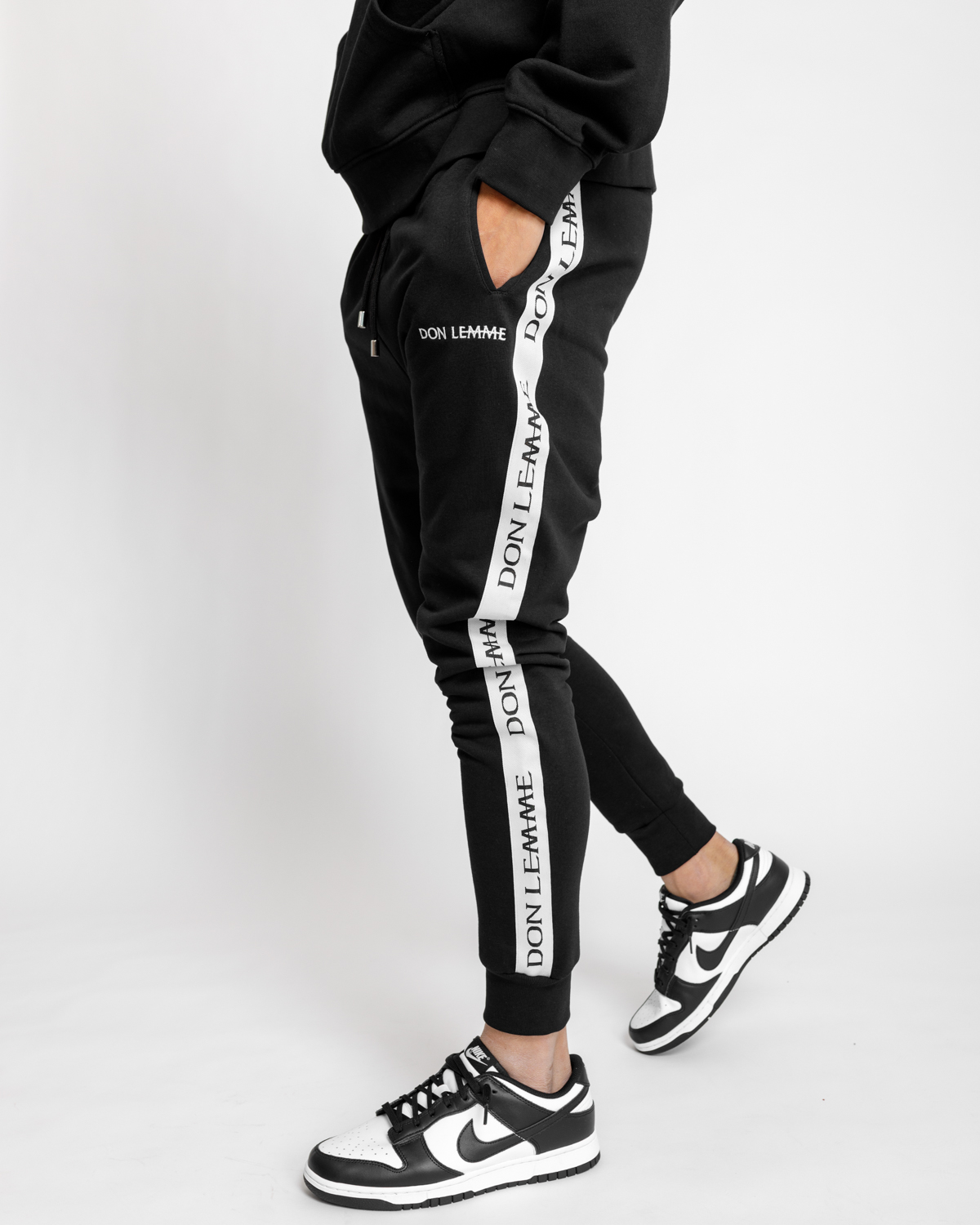 Don Lemme Tepláky Strap - black Veľkosť: M