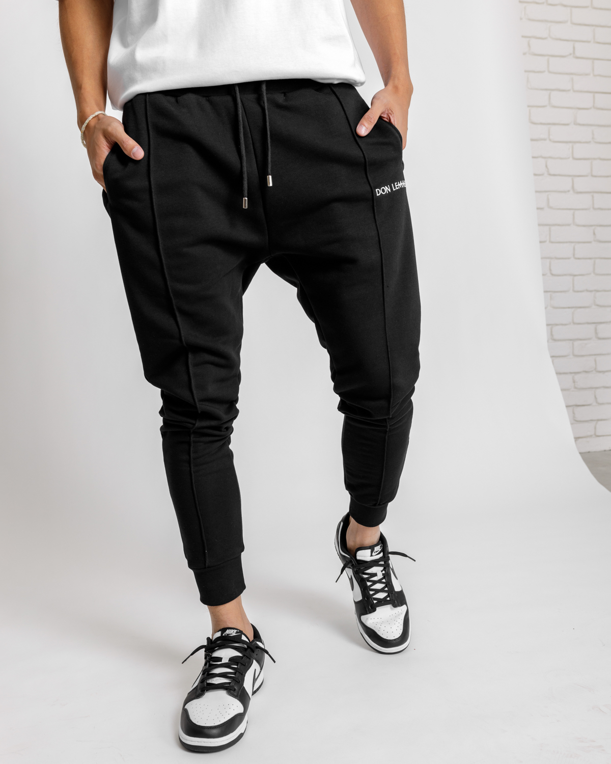 Don Lemme Tepláky Globe - black Veľkosť: XL