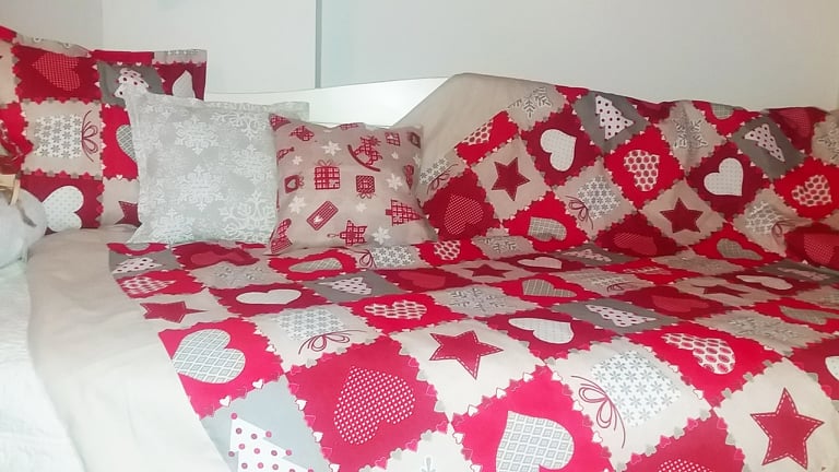 Přehoz na postel z bavlněného mušelínu šitý na míru