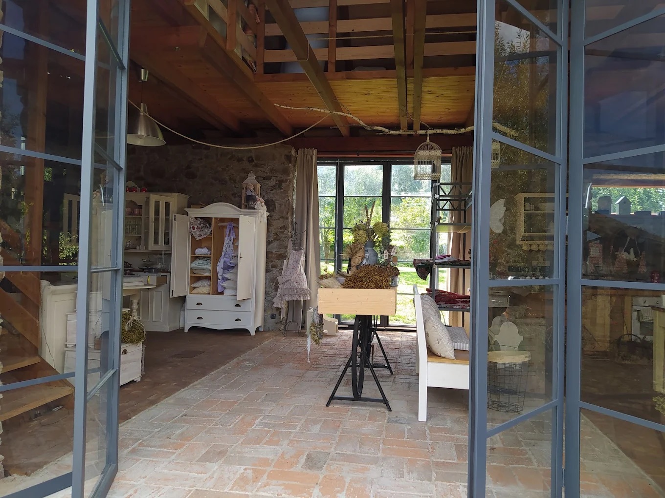 Showroom Styl venkova — interiér