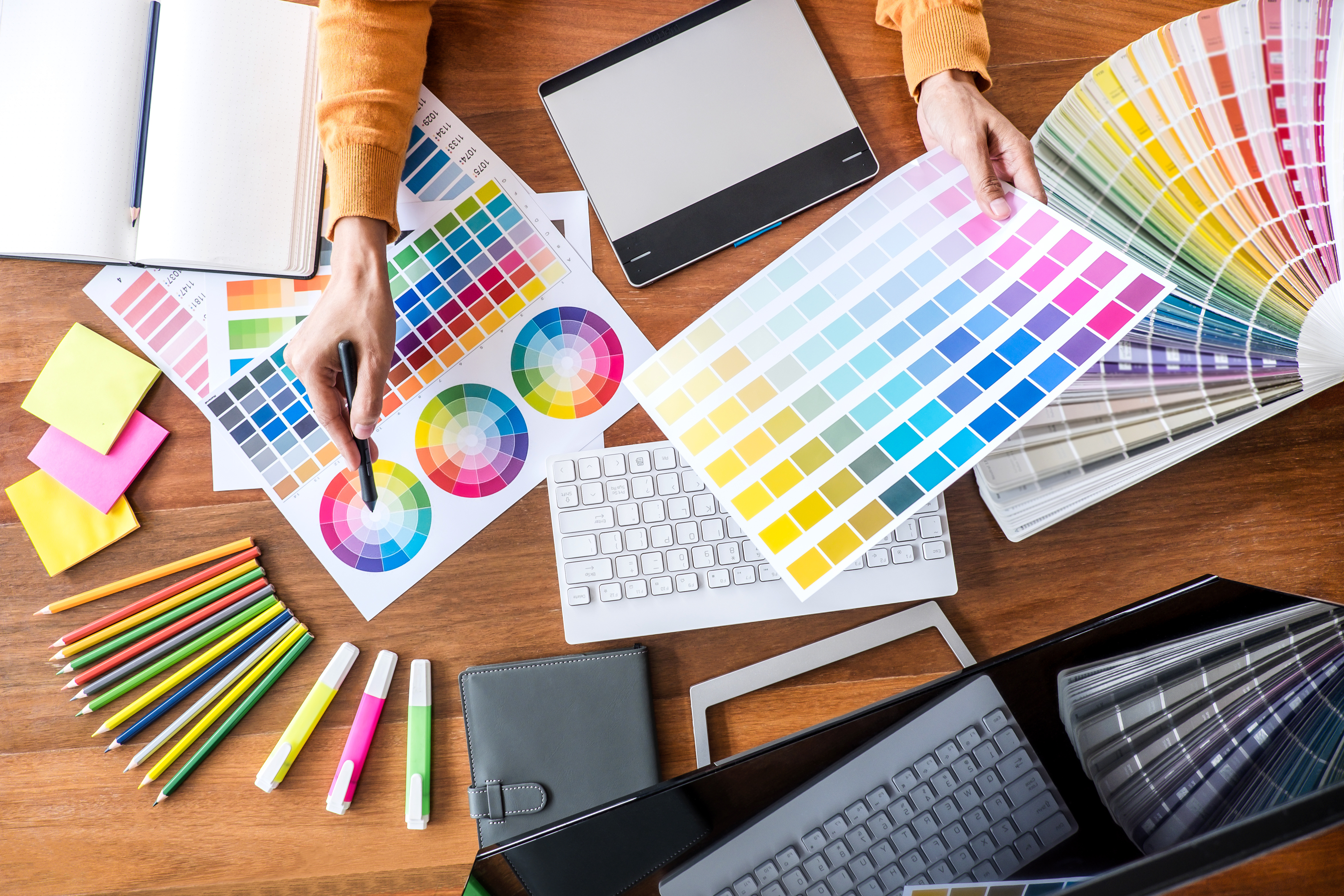 RGB vs. CMYK: Jak správná volba barevného režimu ovlivňuje kvalitu vašich projektů