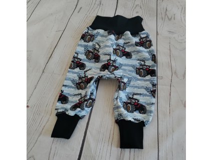 Rostoucí tepláčky Yháček, Traktory, vel. 74, poslední kus