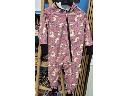 Rostoucí kombinéza softshellová, zimní s beránkem, Jednorožci na starorůžové