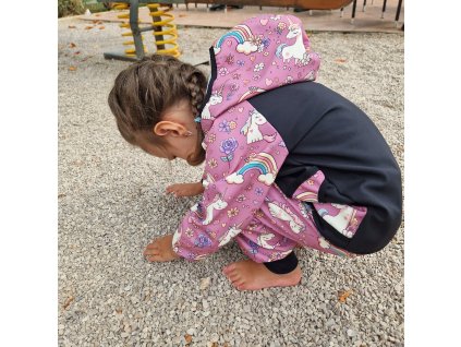 Softshellová bunda s beránkem Yháček, Jednorožci na starorůžové, II. jakost, vel. 86