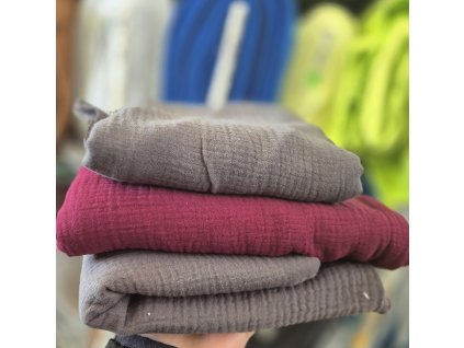 Balíček zbytků VI, mušelín, cca 2 metry,