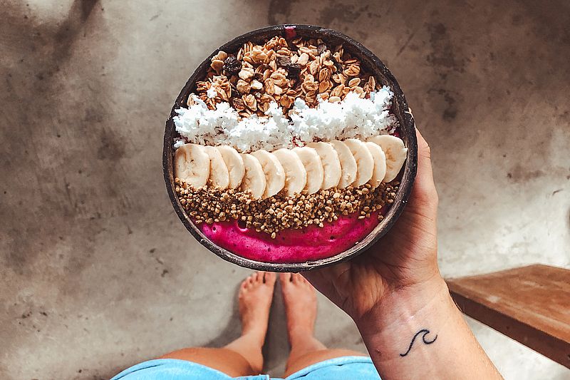 smoothie-bowl-s-lesnim-ovocem