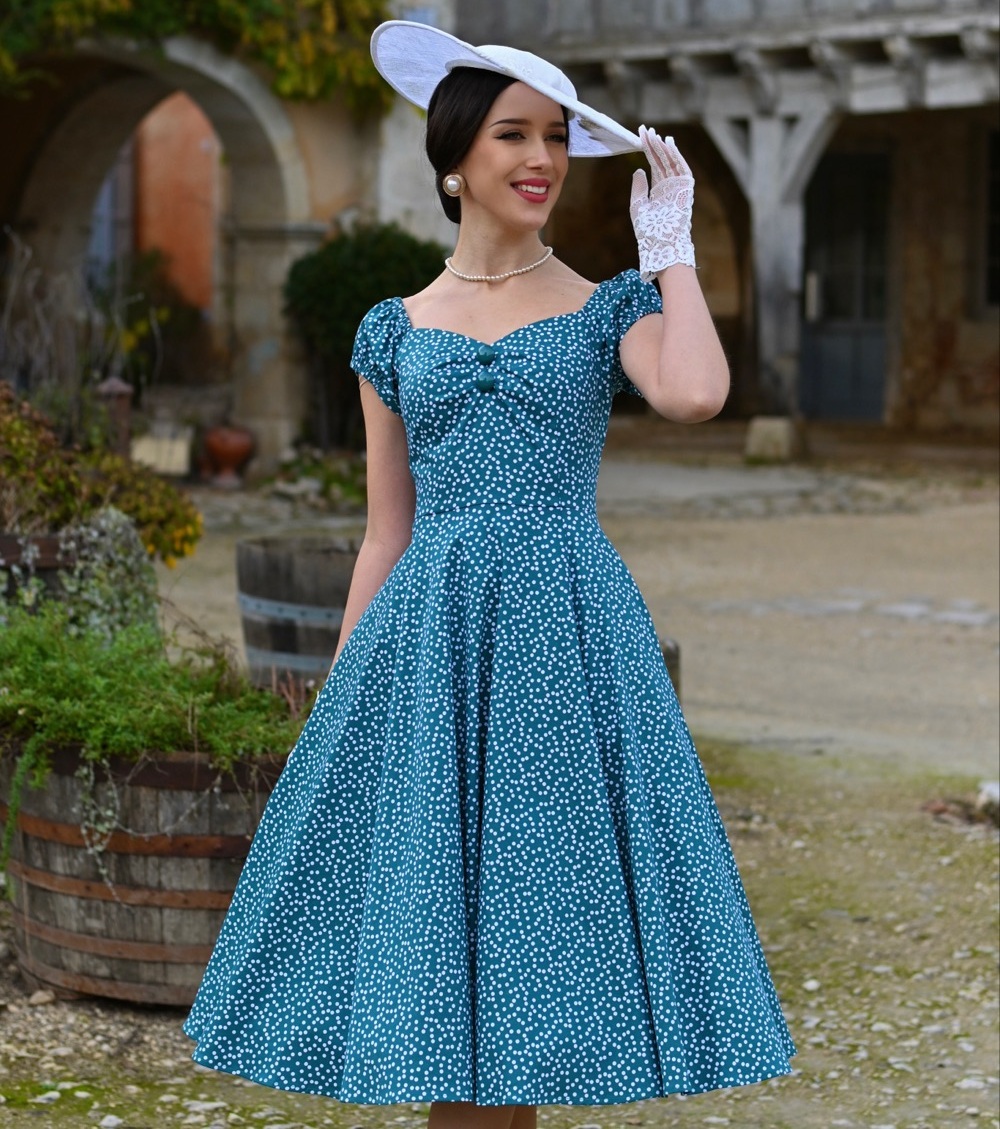 H&R London retro šaty Lila Velikost: XS (UK 8)