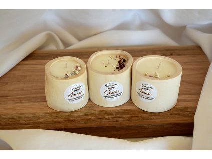 Svíčka v dřevěném obalu malá