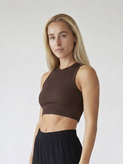 crop mocha 01