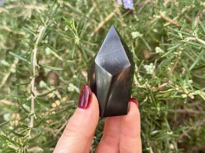 KRYSTAL NEPRAVIDELNÝ 5 CM