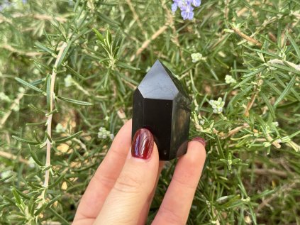 KRYSTAL NEPRAVIDELNÝ 5 CM