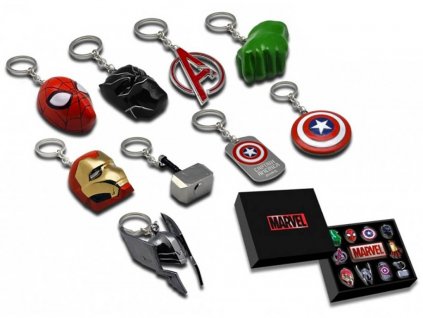 Dárková sada Marvel – 10× 3D kovový přívěsek + kovová plaketa