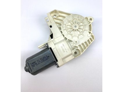 54782 8k0959802a motor stahovani oken skoda superb