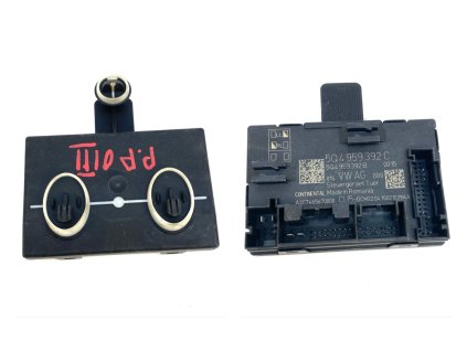 66113 5q4959392c passenger door driver unit