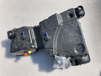 25314 5qf131877h adblue filler with driving unit tiguan