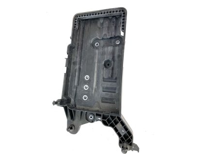 26256 5qf915331a car battery door tiguan touran