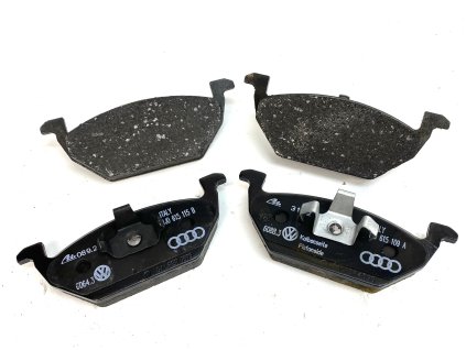 57083 6r0698151a front brake pads 256x22mm