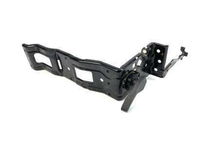 57881 760805019a strut front centre