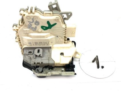 31332 8k0839016c right rear door lock audi
