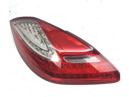 28833 970631411 03 rv proche panamera left rear light