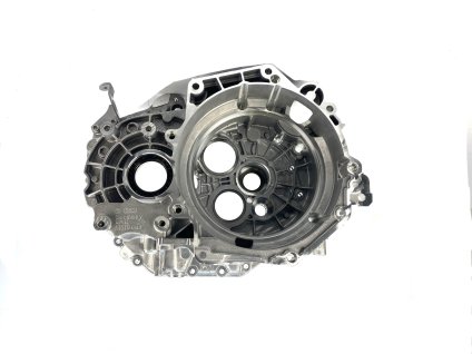 68435 3 02e301107 gearbox housing dq250 02e dsg 6