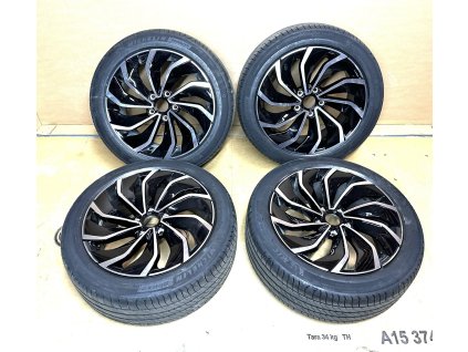 201750 1 5h0601025d set of wheel r17 and tyres vw golf 8