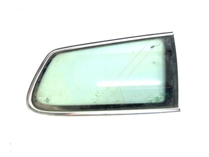 65297 3c9845298f right side trunk glass passat b6