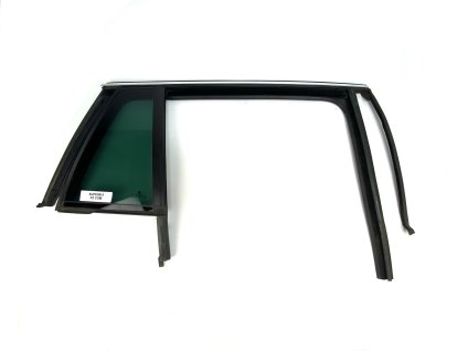 59360 3t9845210ae side fixed glass with seal skoda superb ii combi