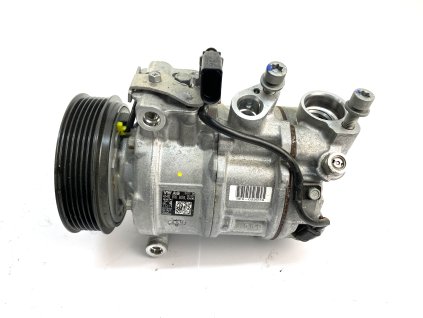 4M0816803L Air compressor (Km <5 000Km)