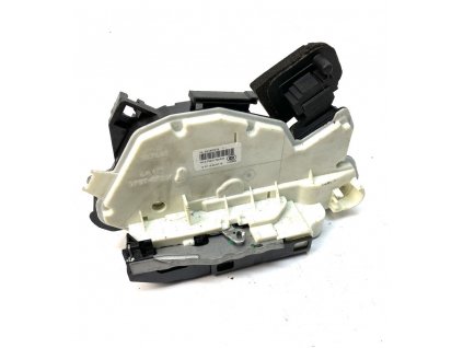 31290 5e1837015 left front door lock