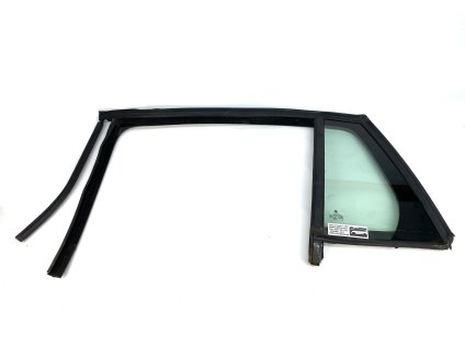 60071 5j9845209n side fixed glass with seal skoda fabia ii combi