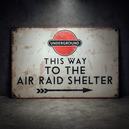 Retro plechová cedule Underground – This Way to the Air Raid Shelter, směrovka ke krytu 30×20 cm WW2 Londýn