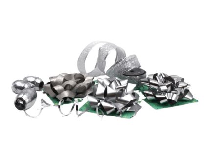 Sada stříbrných stuh a mašlí k balení dárků